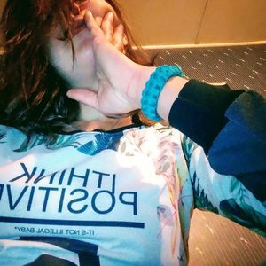 Meet your Posher, Cassandra